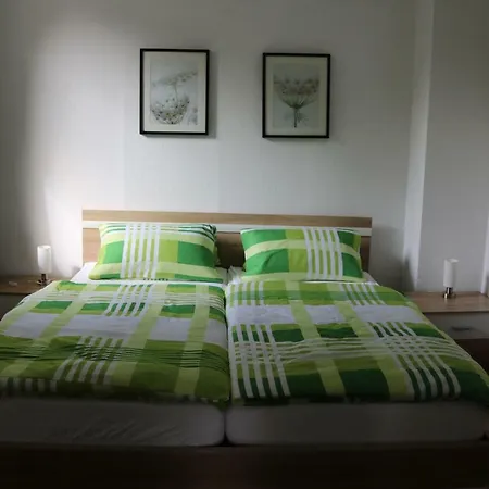 Kleines, Gemuetliches Haeuschen Apartment Monchengladbach