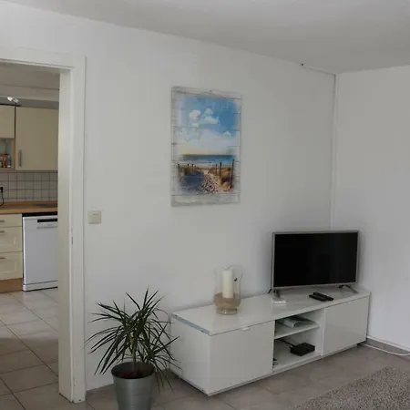 Kleines, Gemuetliches Haeuschen