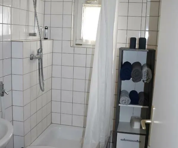 Kleines, Gemuetliches Haeuschen